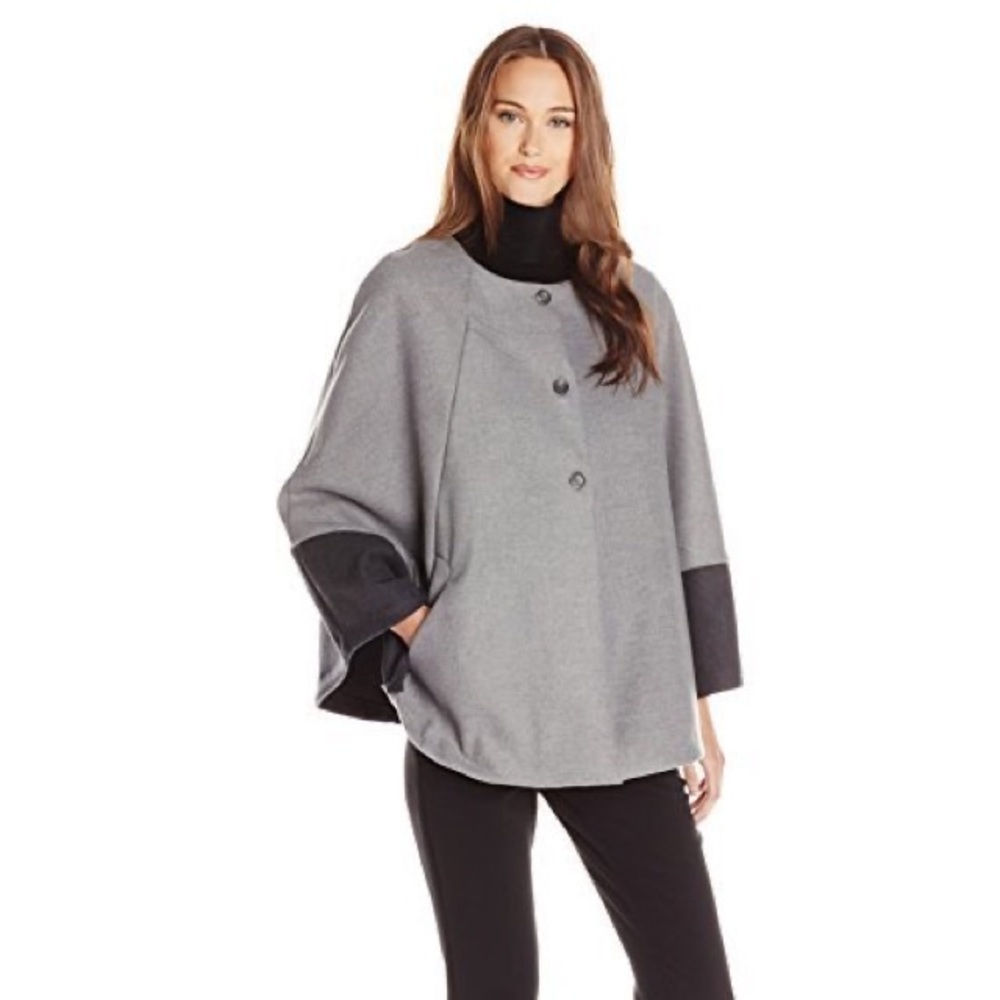 Three Dots Cape